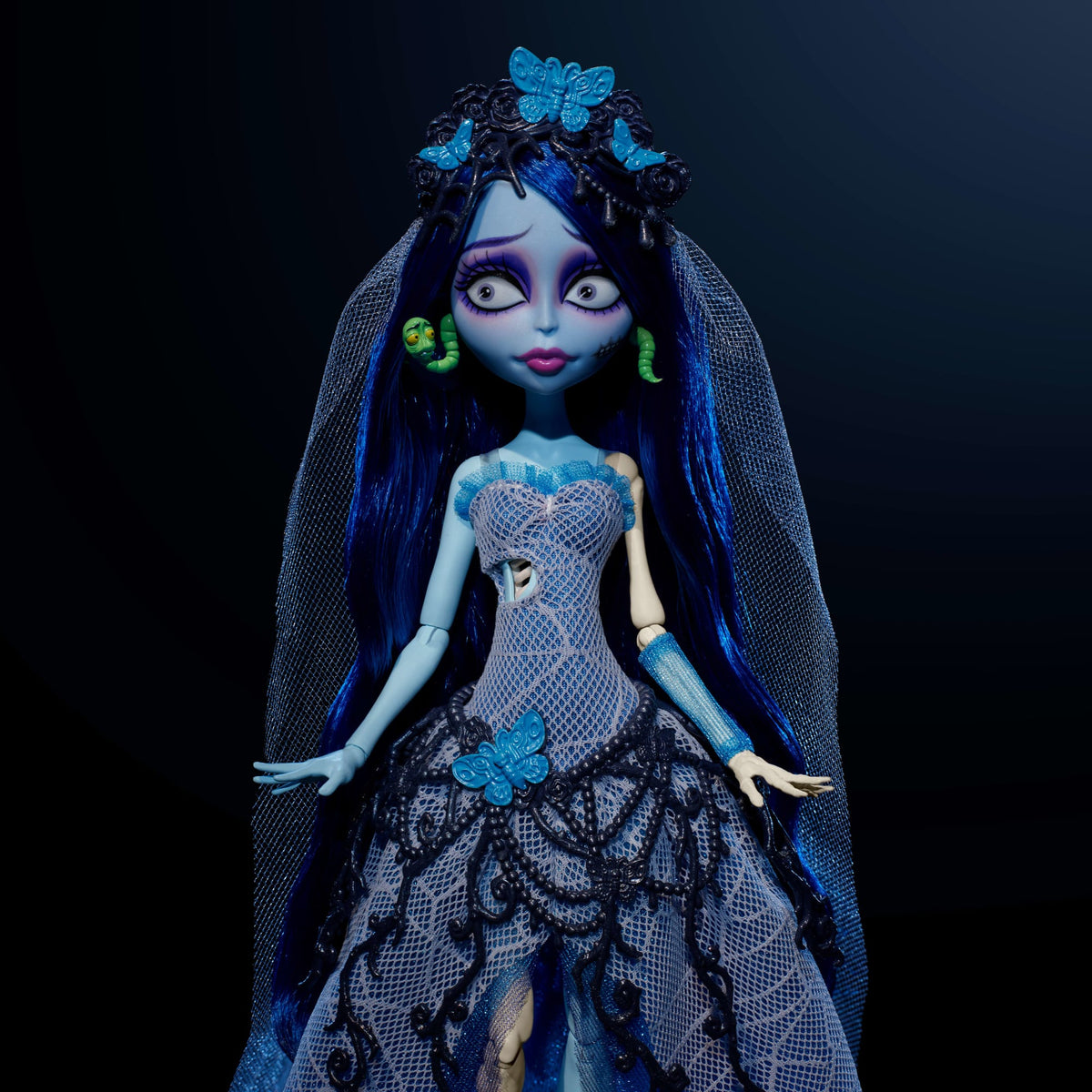 Monster High Skullector Corpse Bride Collectible Doll, Emily in Gothic Wedding Dress With Veil