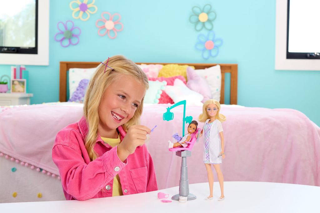 Barbie Careers Dentist Playset With Blonde Fashion Doll, Small Doll, Examination Chair & Accessories