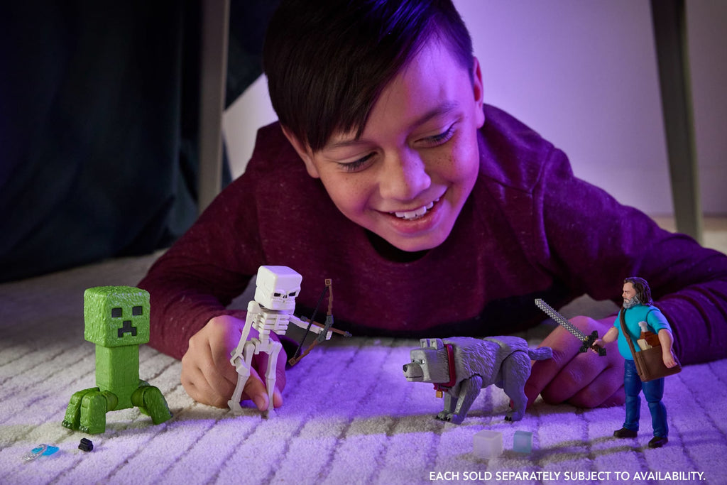 Minecraft Creeper Action Figure & Accessories, 4-Inch Toy Set Inspired By A Minecraft Movie