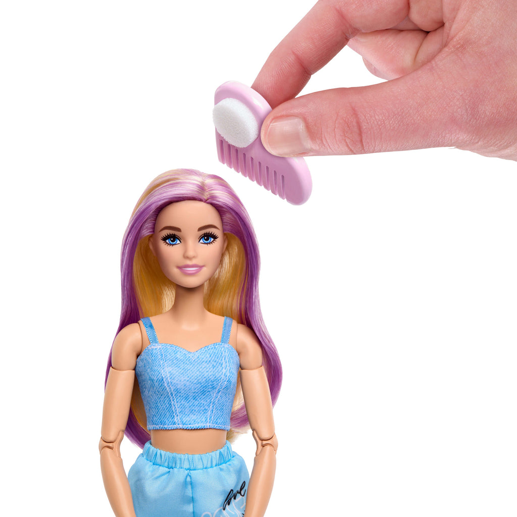 Barbie Deluxe Style Doll With 4 Fashions, 4 Accessories, 4 Interchangeable Hands & Color Change Hair