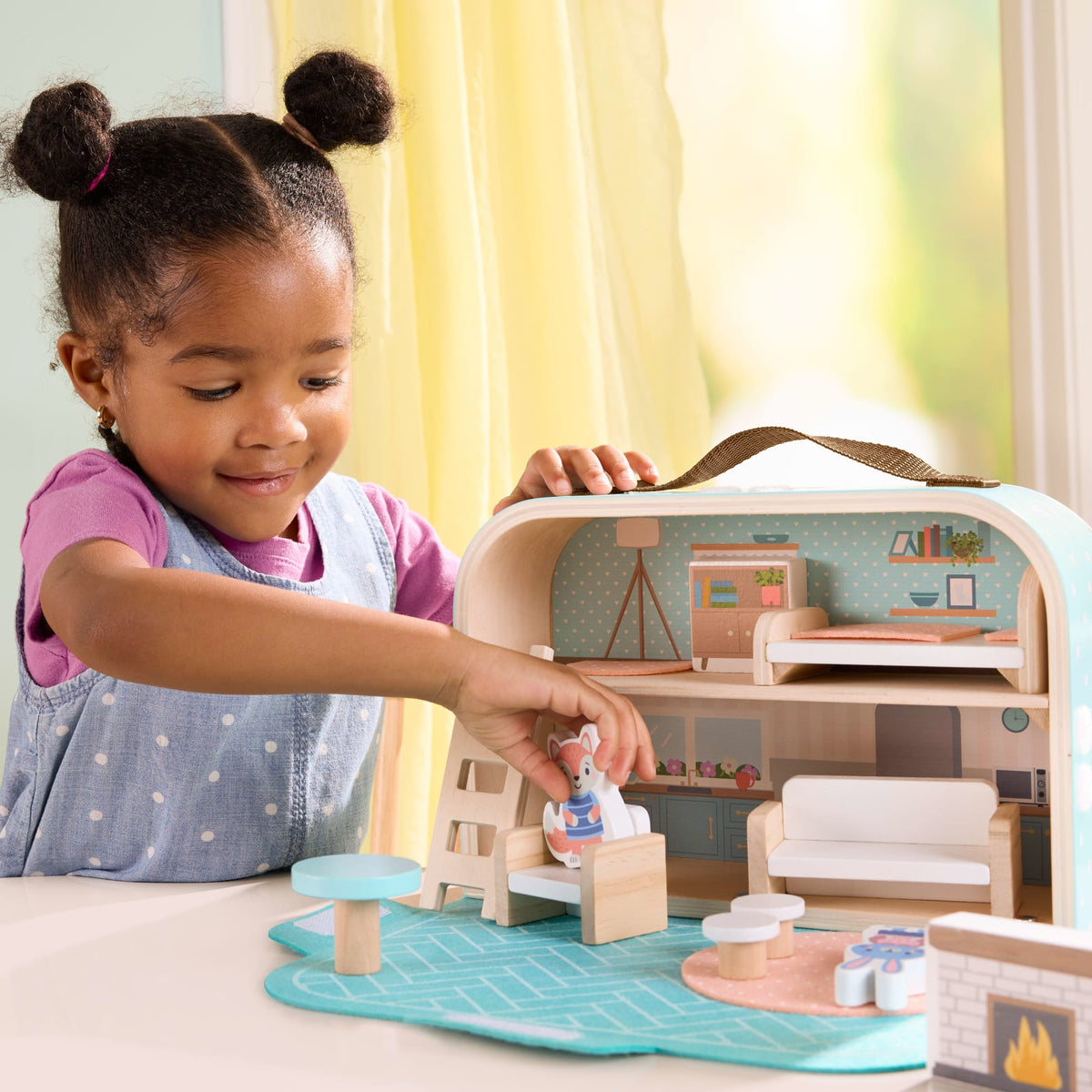 Fisher-Price® Maison de Poupée à Transporter en Bois