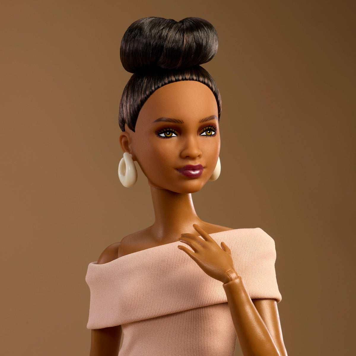 Barbie Basics Collectible Doll, Model 08 With Brunette Hair in Tan Dress & Strappy Heels