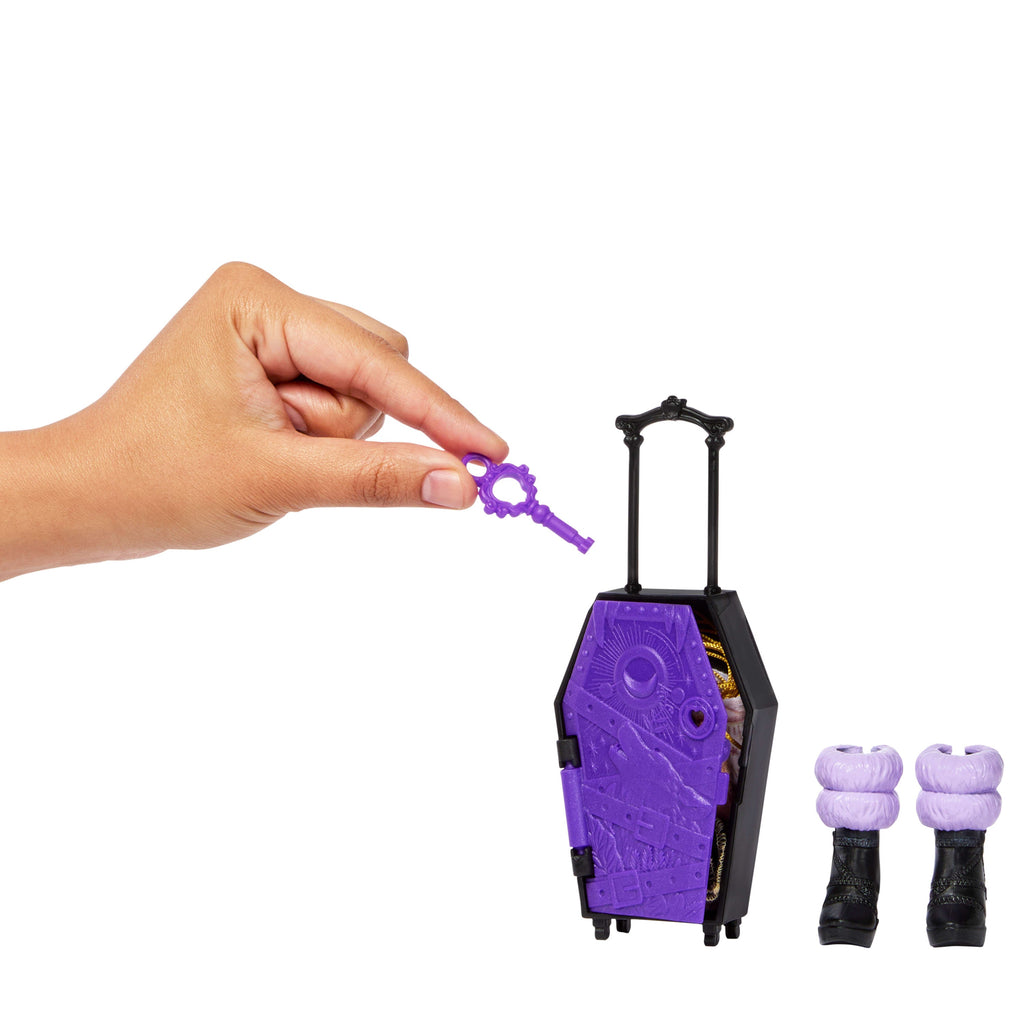 Monster High Skulltimate Secrets Cabin Slay-Cation Playset, Clawdeen Wolf Doll And Accessories
