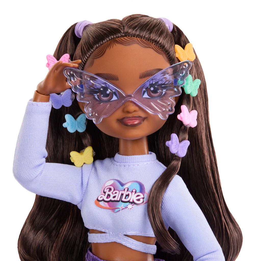 Barbie Dream Besties Weekend Getaway Brooklyn Fashion Doll With 7 Travel Themed Accessories