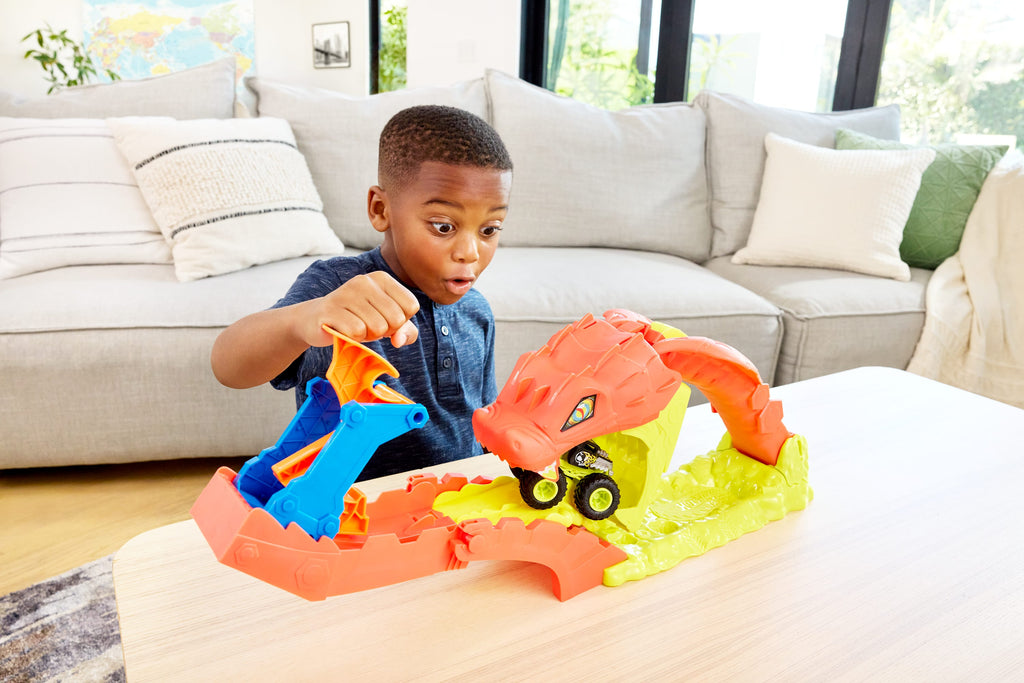 Hot Wheels Monster Trucks Pista Mordida de Serpente
