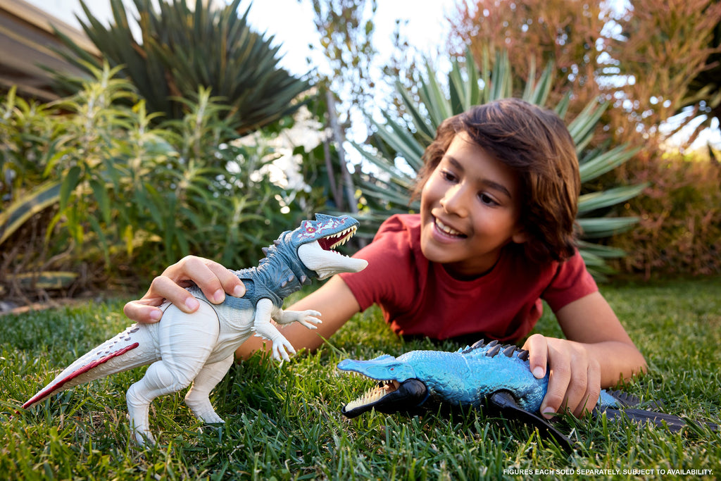 Jurassic World Gigantic Thrashers Liopleurodon Dinosaur Action Figure Toy, 2 Attacks & Evolve Feature