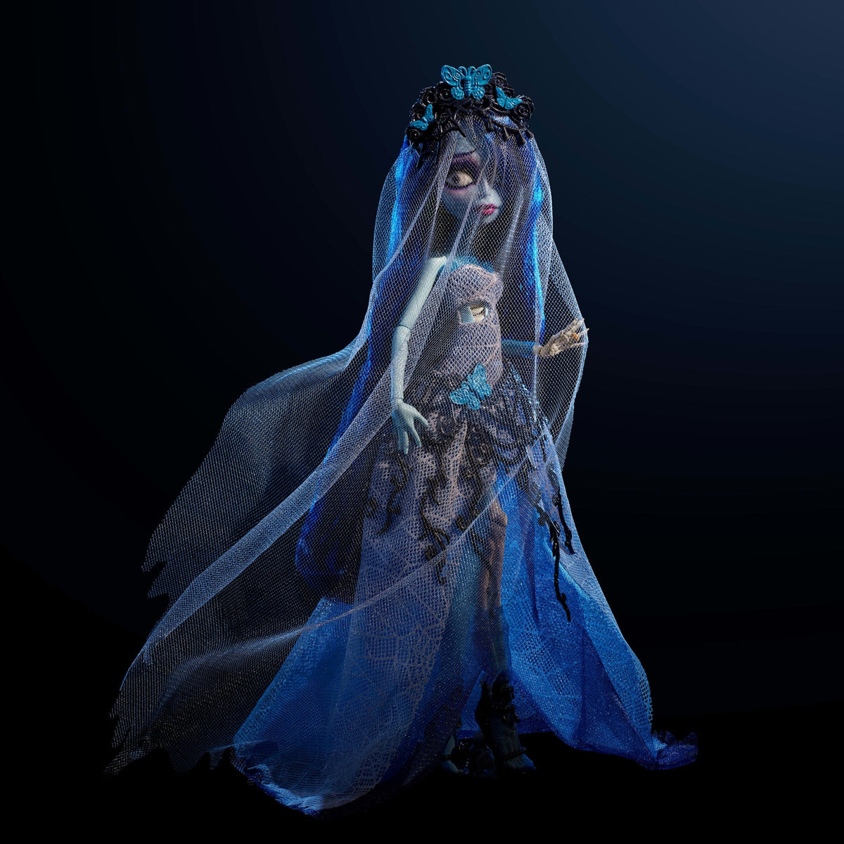 Monster High Skullector Corpse Bride Collectible Doll, Emily in Gothic Wedding Dress With Veil