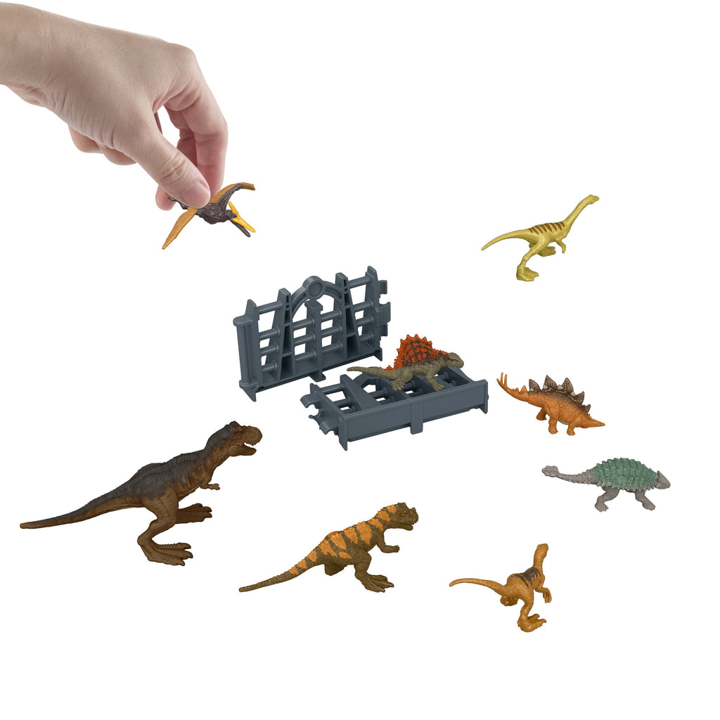 Jurassic World Island Visitor Advent Calendar, 24 Days Toy Surprises, 19 Dinosaur Minis