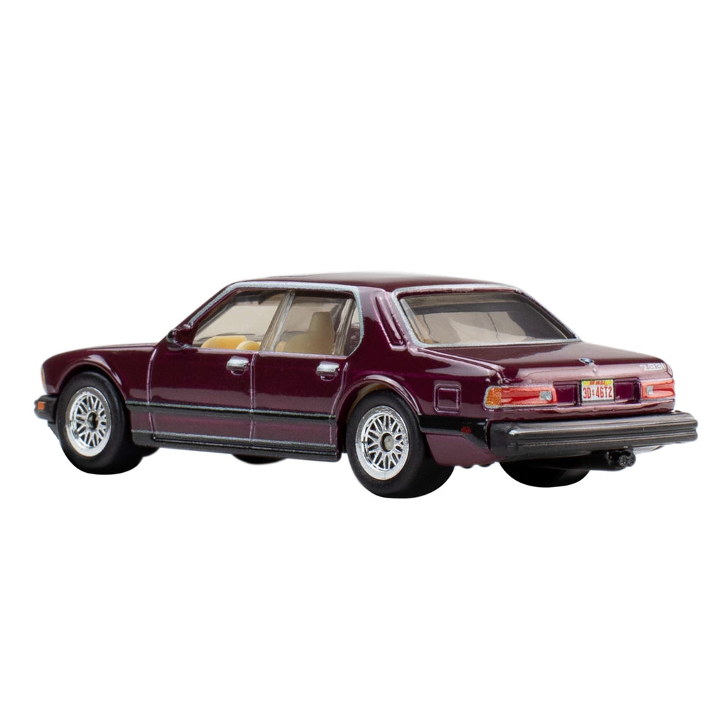 Hot Wheels Premium Popkultura Stranger Things BMW 733I (1983) Samochód 1:64 Zabawka 3+
