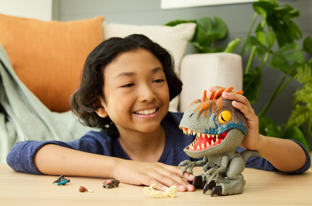 Jurassic World Fierce Feeder Velociraptor Dinosaur With Swallow And Spit Interactive Feature