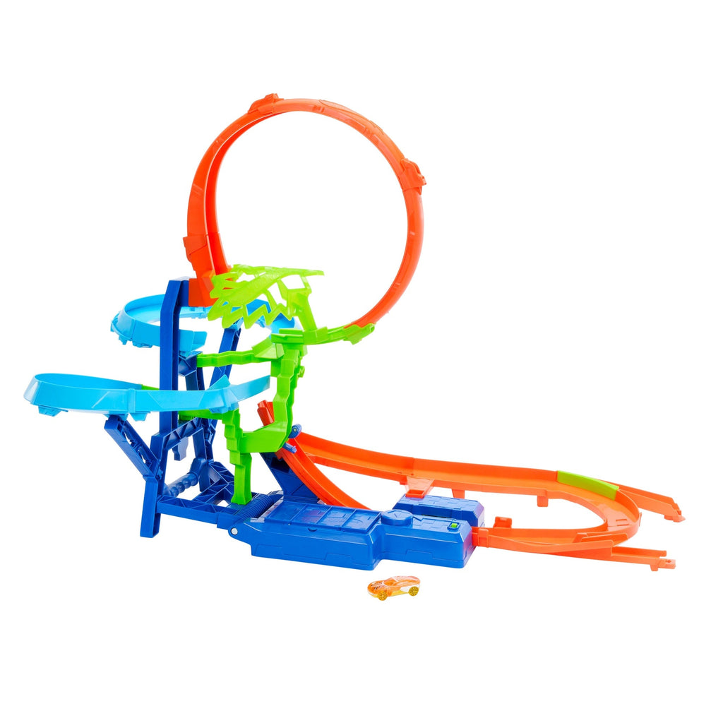 Hot Wheels Stunt Tracks Mid-AIr Crash Playset With 1:64 Scale Die-Cast Toy Car & Motorized Booster