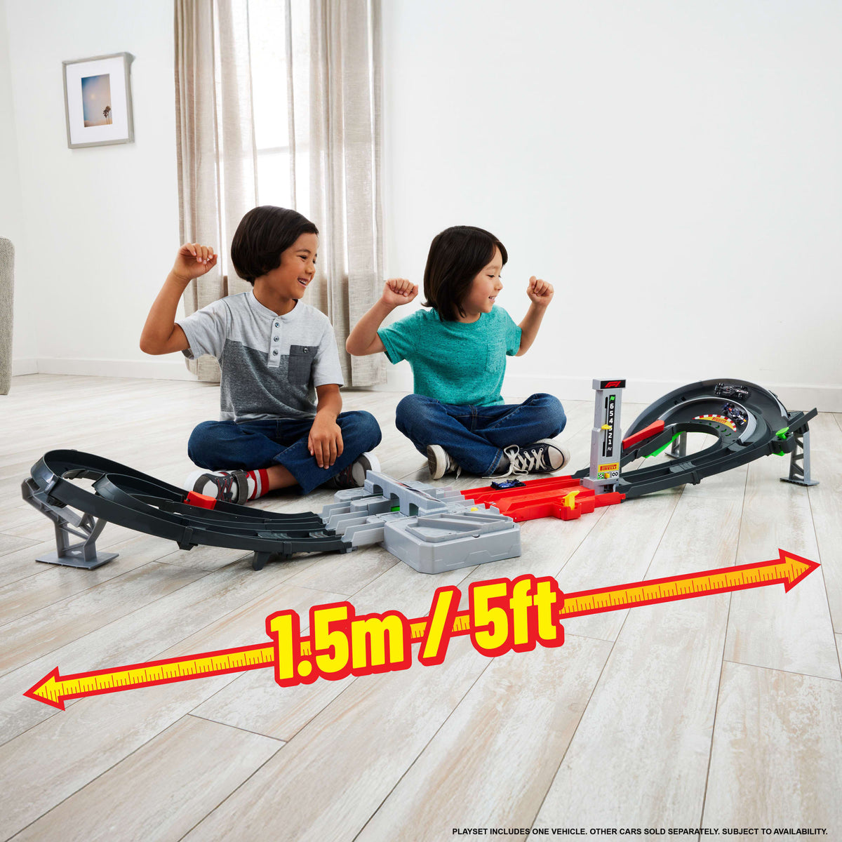 Hot Wheels Race Formula 1 Grand Prix Circuit Track Set With 3 1:64 Scale Die-Cast Toy Cars