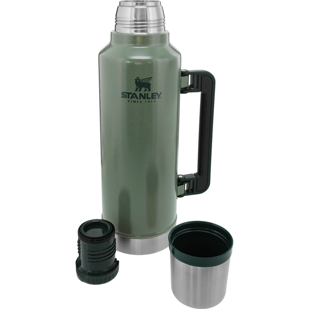 Classic Legendary Bottle | 2 QT - Stanley Create
