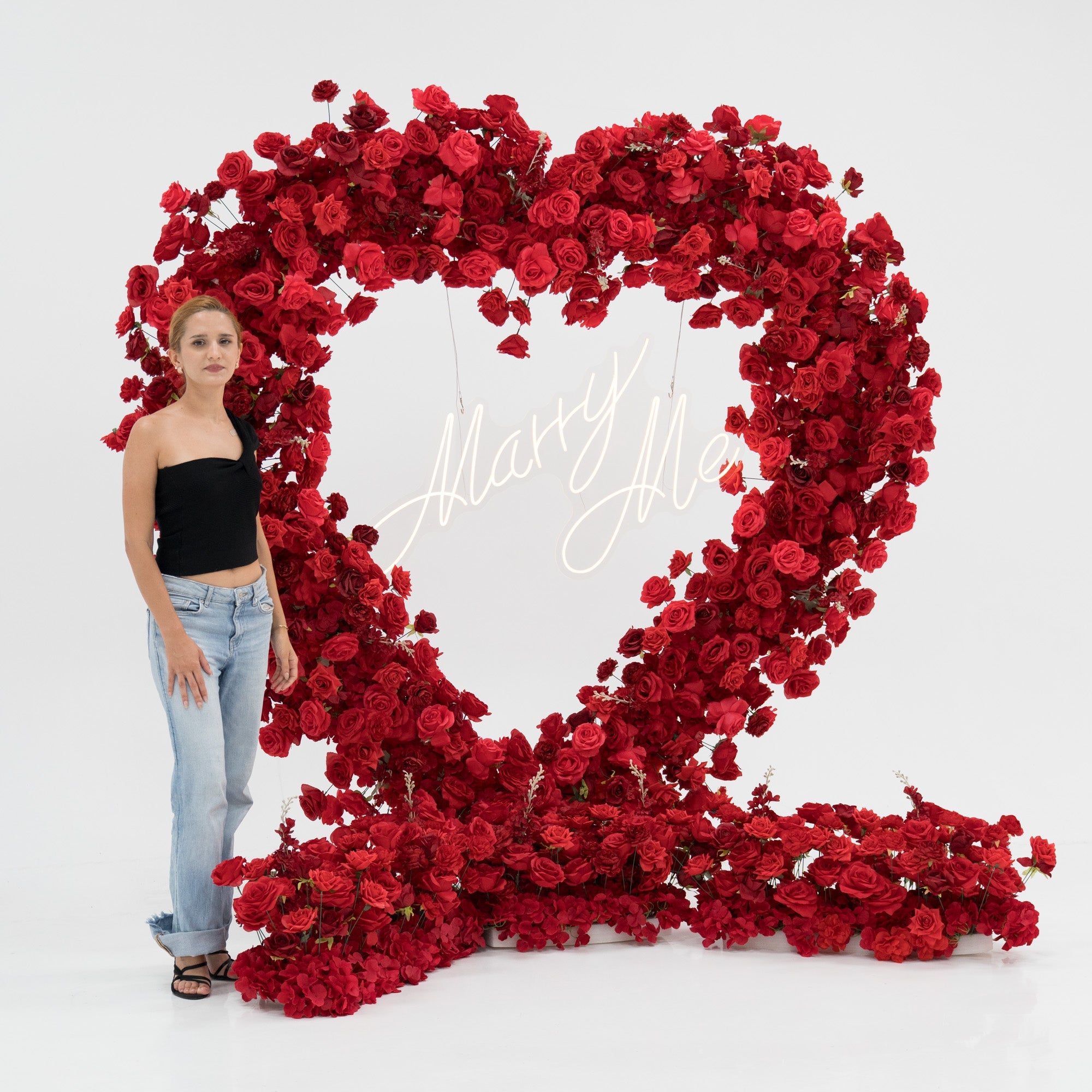 ValarFlowers Red Rose Heart - Shaped Floral Backdrop: A Romantic Proposal & Event Centerpiece-HA-405