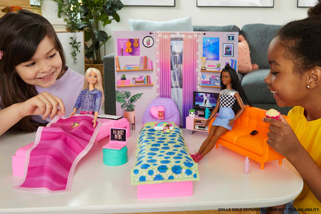 Barbie: Big City, Big Dreams Dorm Room Playset With Furniture & Accessories, 3 To 7 Years