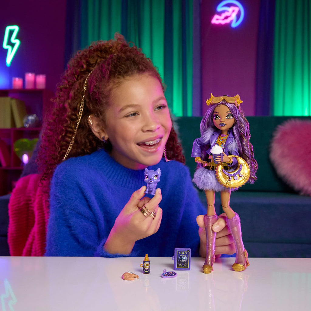 Monster High Boneca Monster high boneca looks monstruoso clawdeen