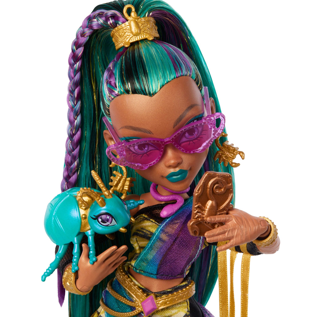 Monster High Nefera De Nile Doll With Pet Scarab Lavish And 7 Accessories Like Purse And Snacks