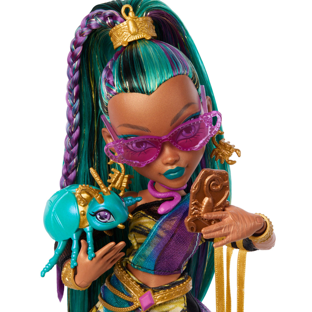 Monster High Nefera De Nile Doll With Pet Scarab Lavish And 7 Accessories Like Purse And Snacks