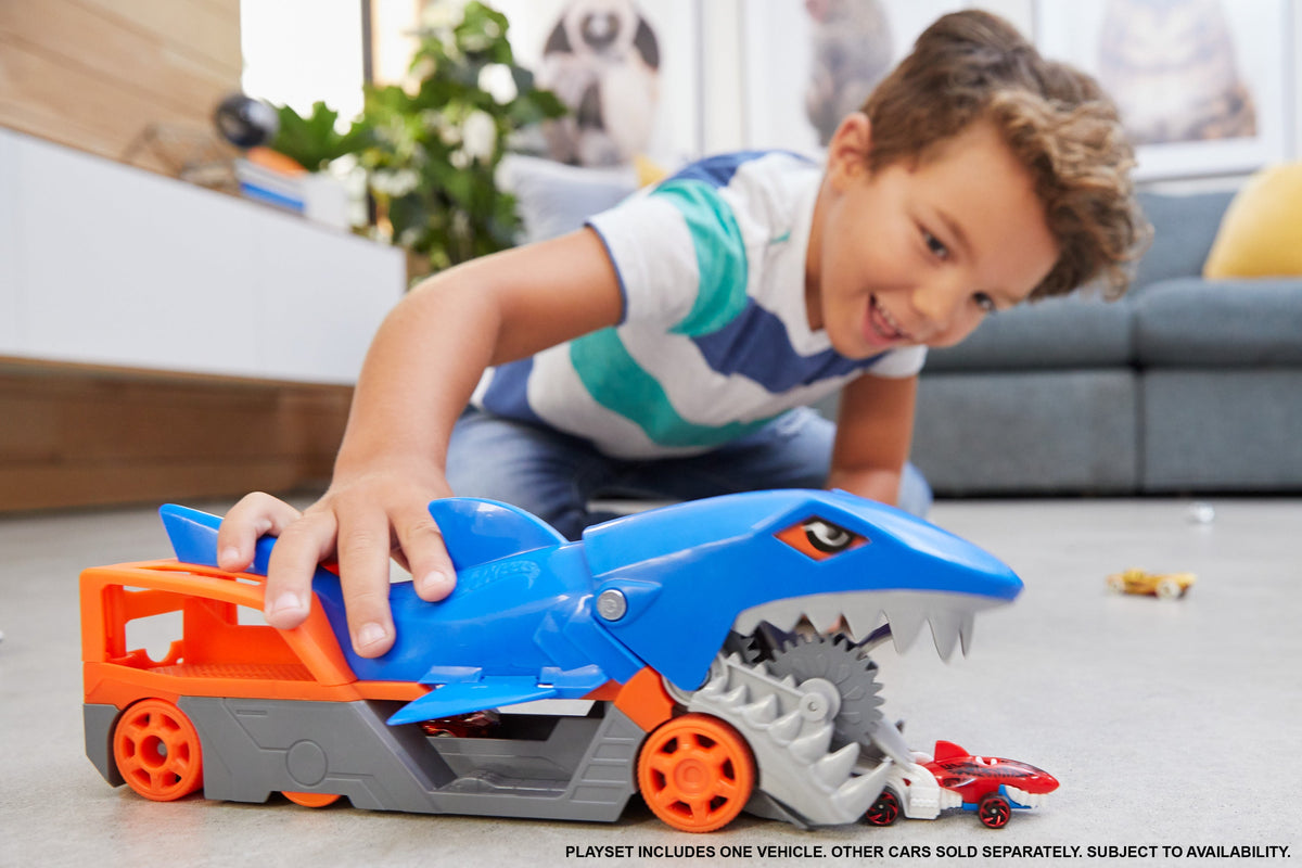 Hot Wheels Shark Chomp Transporter Playset With One 1:64 Scale Car For Kids 4 To 8 Years Old