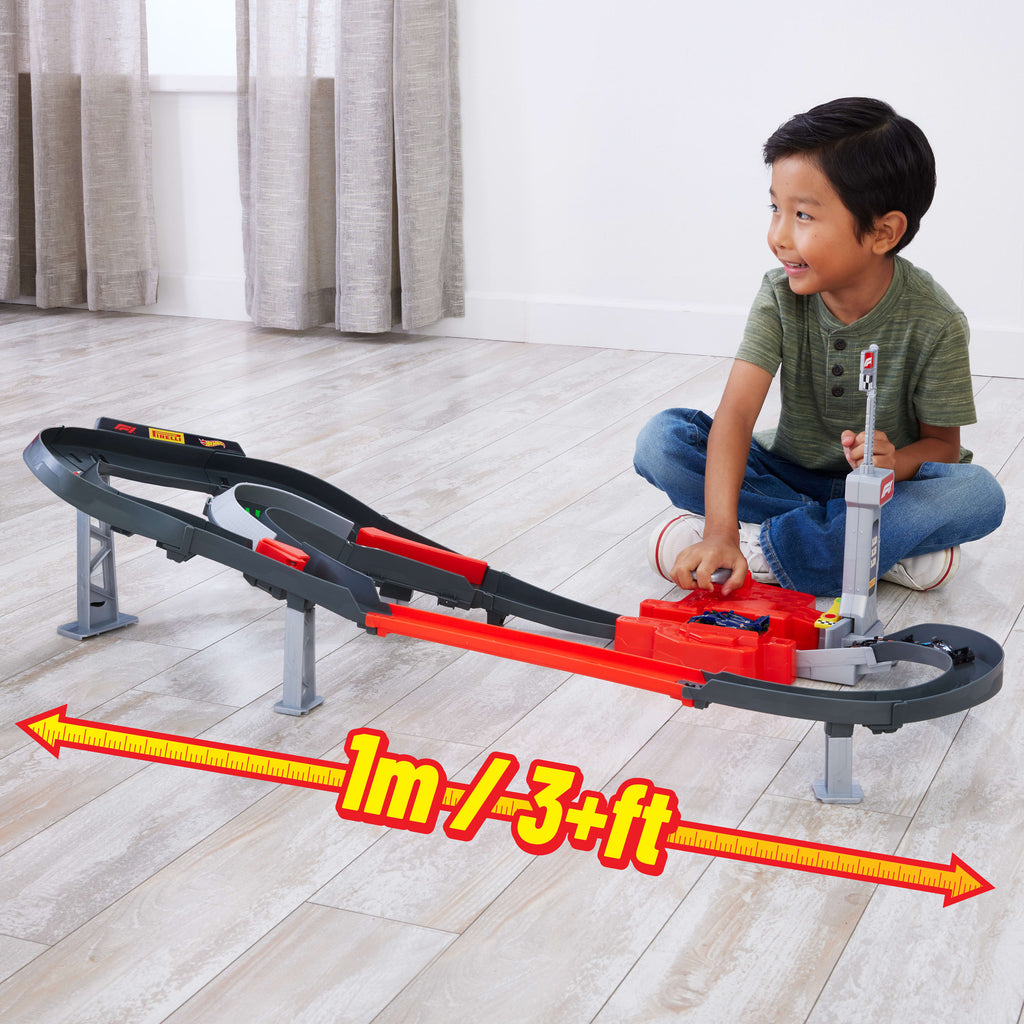 Hot Wheels Racing Formula 1 Sprint Race Circuit Track Set With 3 Die-Cast Toy Cars in 1:64 Scale