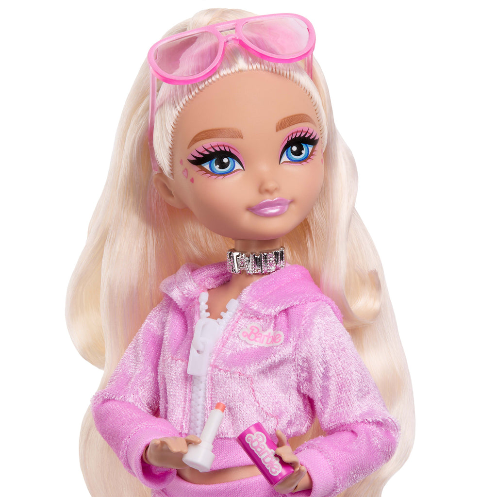Barbie Dream Besties Weekend Getaway Malibu Fashion Doll With 7 Travel Themed Accessories
