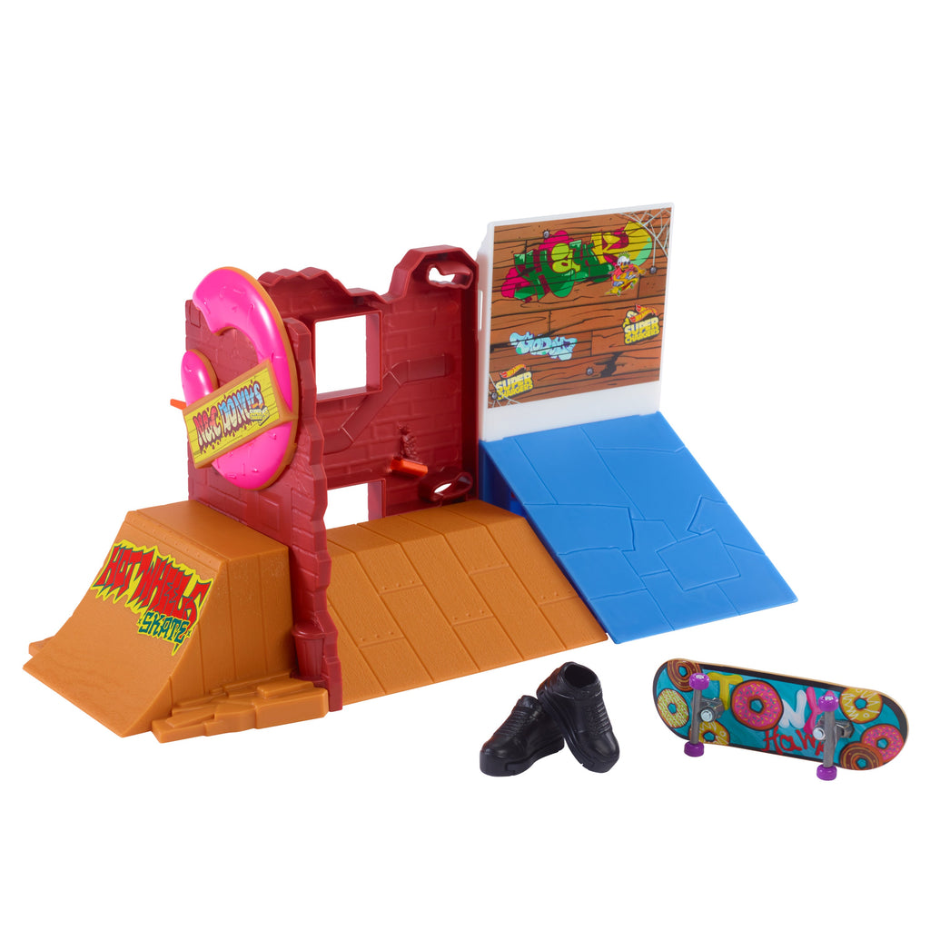 Hot Wheels Skate Donut Skatepark With Tony Hawk Fingerboard & Pair Of Skate Shoes