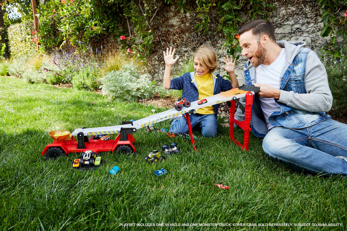 Hot Wheels Monster Trucks Coffret de Jeu Course de descente