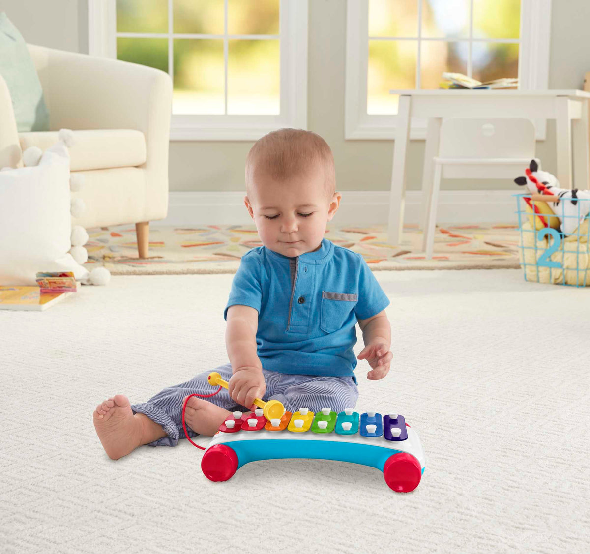 Fisher-Price Classic Xylophone Toddler Pretend Musical Instrument Pull Toy
