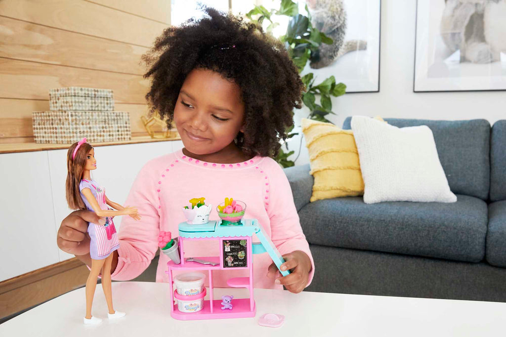 Barbie Florist Playset With Brunette Barbie Doll, Dough, Vases & More, Ages 3 & Up