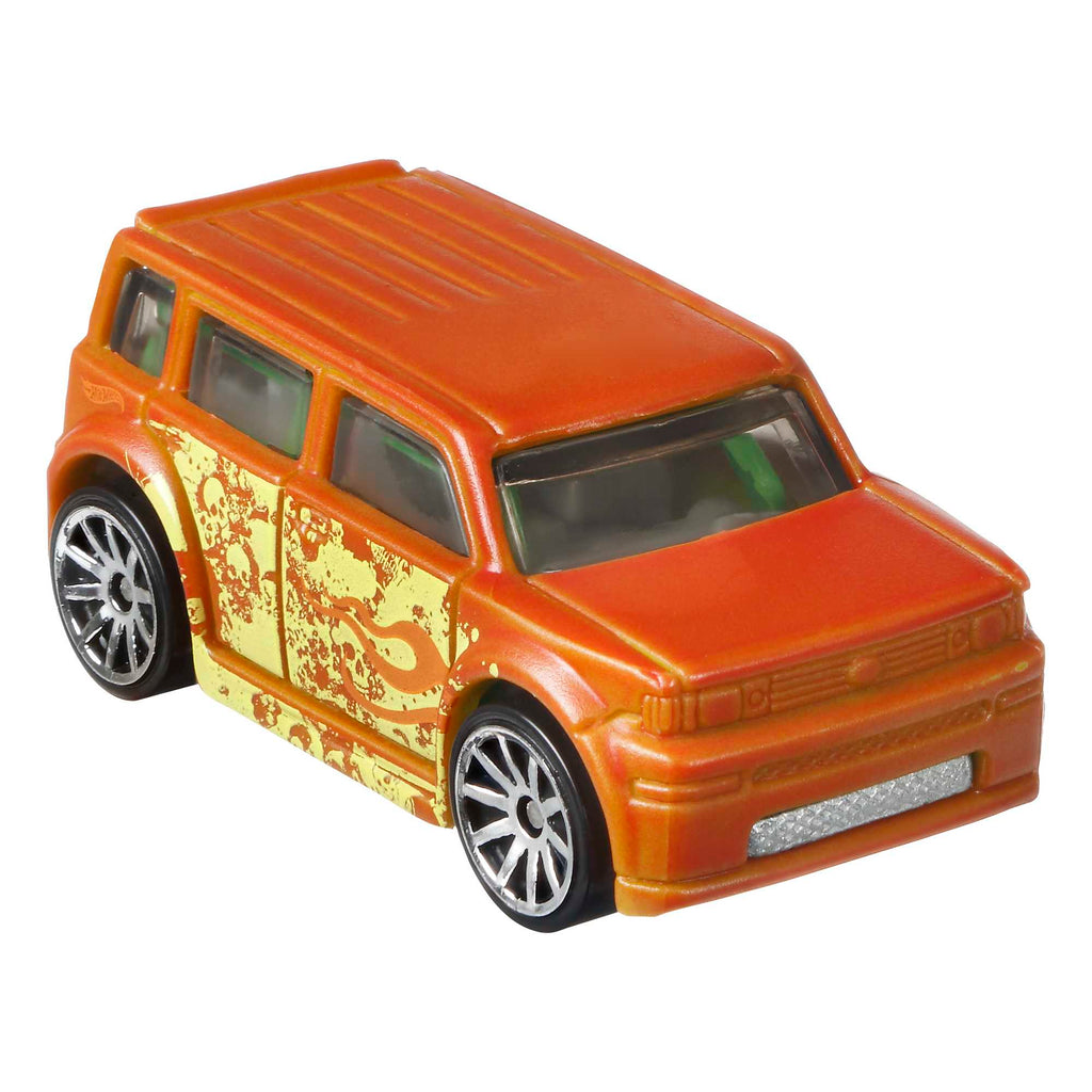 Hot Wheels Car, 1 Color-Changing Toy Vehicle in 1:64 Scale