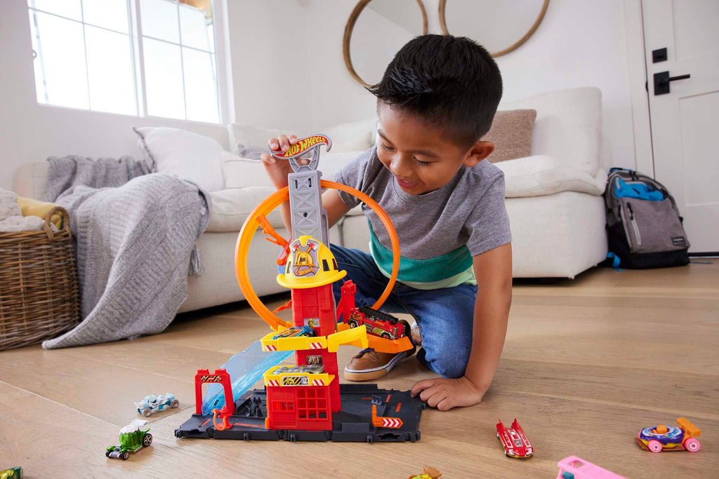 Hot Wheels City Pista de Juguete Súper Estación de Bomberos