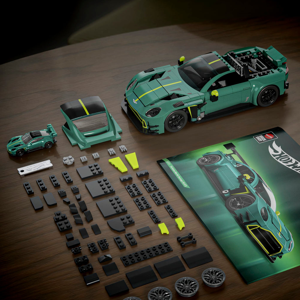 Mattel Brick Shop Hot Wheels ’24 Aston Martin Vantage Gt3 Building Toy Kit (793 Pieces), For Collectors