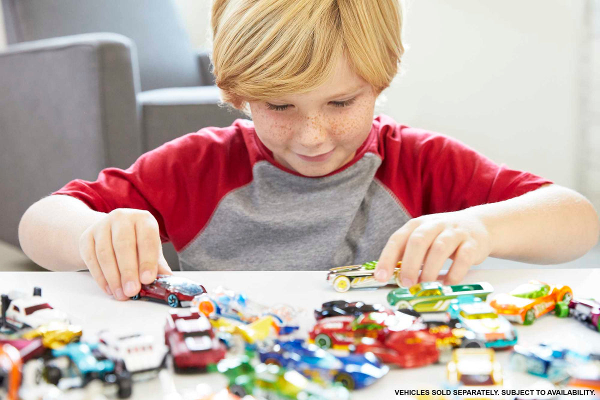 Hot Wheels Cars, Set Of 50 Toy Cars, Trucks & Aircraft in 1:64 Scale