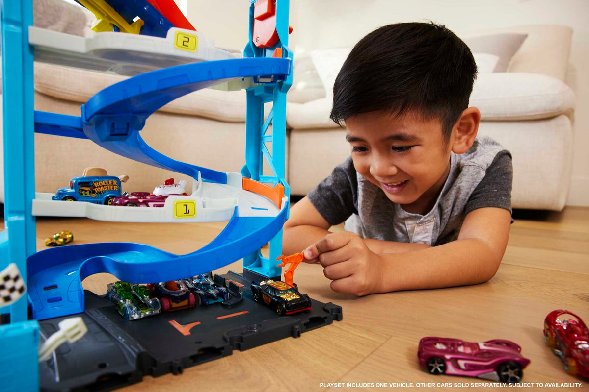 Hot Wheels City Transforming Race Tower Playset, Track Set With 1 Toy Car