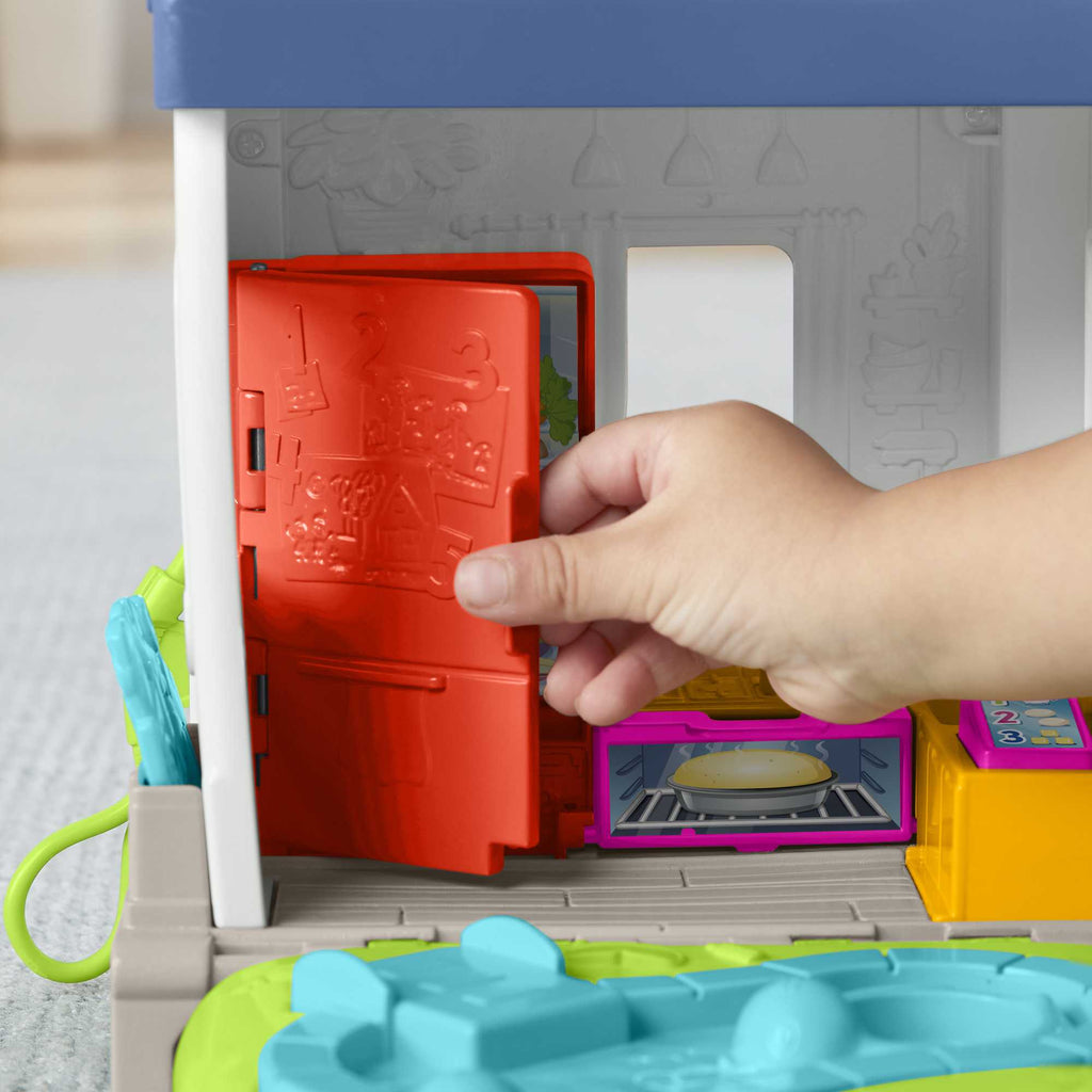 Little People Friends Together Play House Version Anglaise et Française
