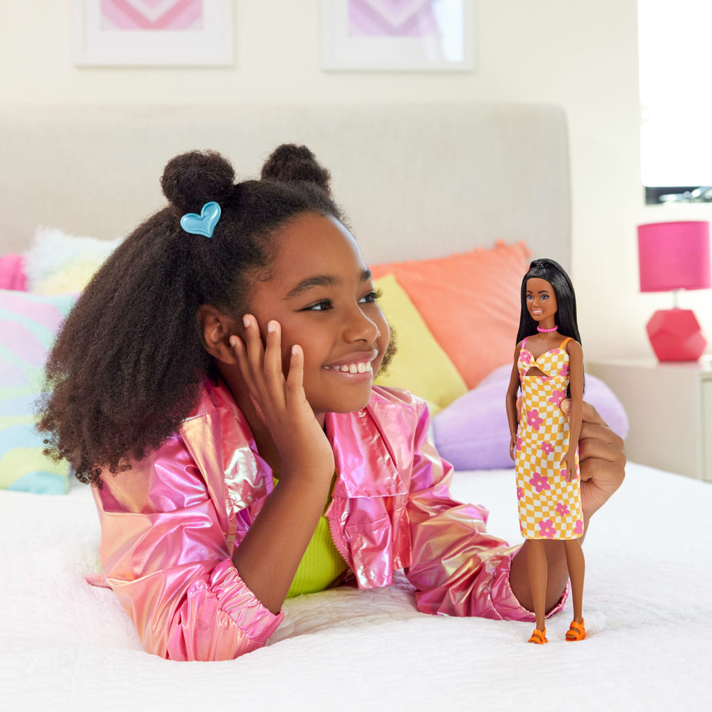Barbie Fashionista Boneca Vestido Xadrez com Flores